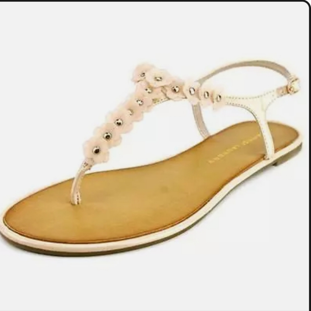 Chinese Laundry Garden Soft Pink Floral Open Gold-Stud Thong Sandals siz…